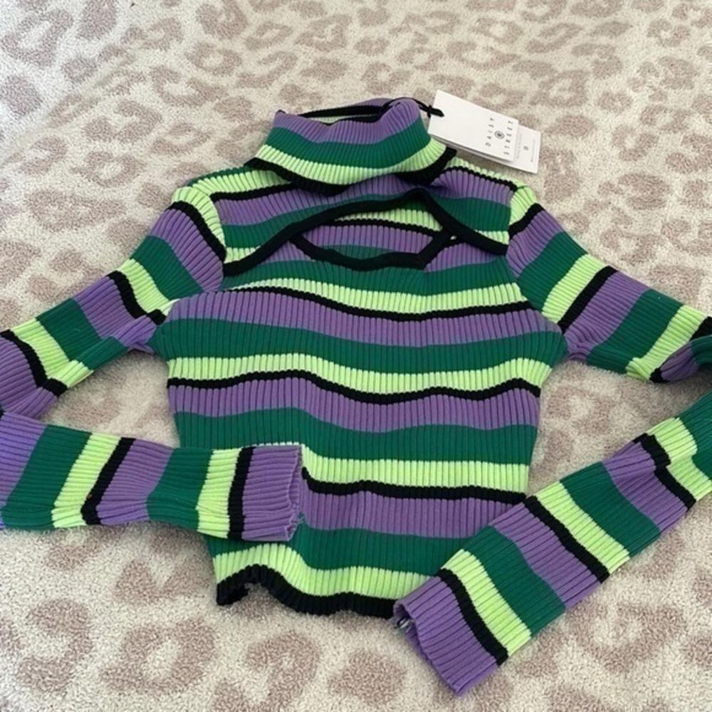 NWT Daisy Street top